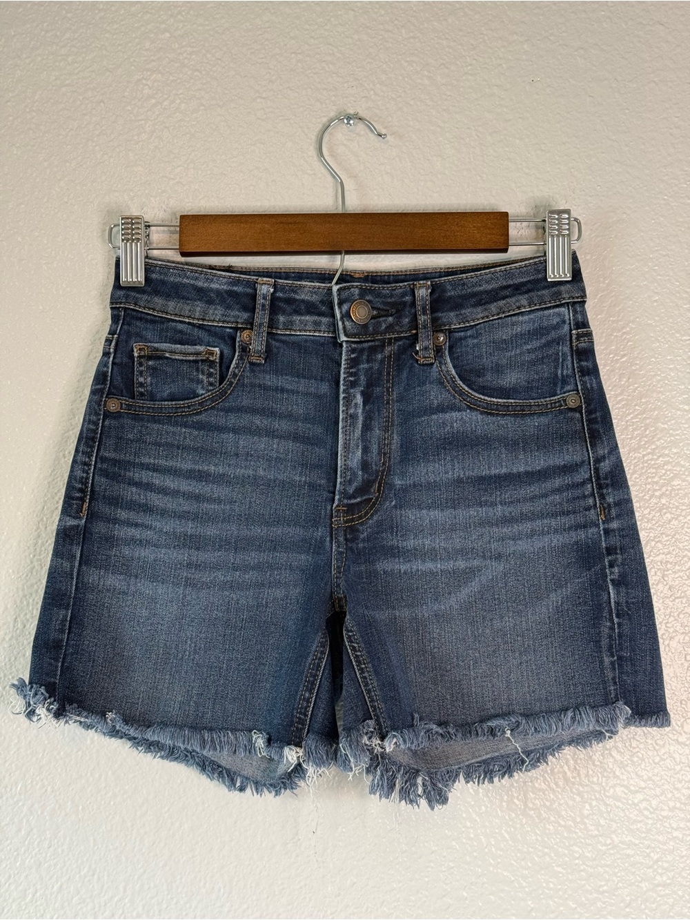 American Eagle Super Hi-Rise Shortie Denim Shorts Size 0 Stretch